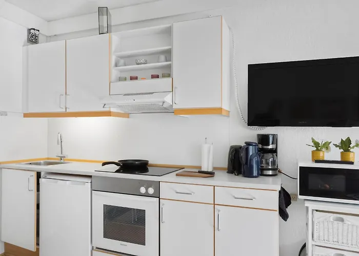 Апартаменты 1 Bedroom Amazing In *